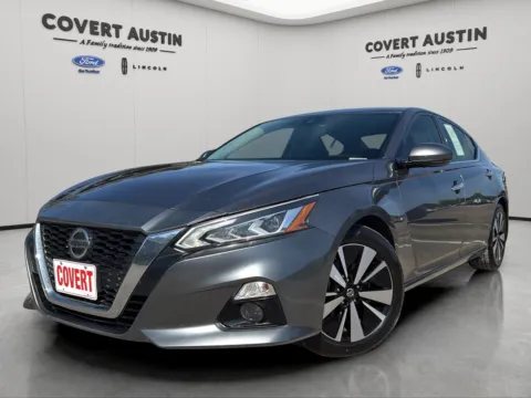 Gray 2022 Nissan Altima 2.5 SL for sale in Austin, TX