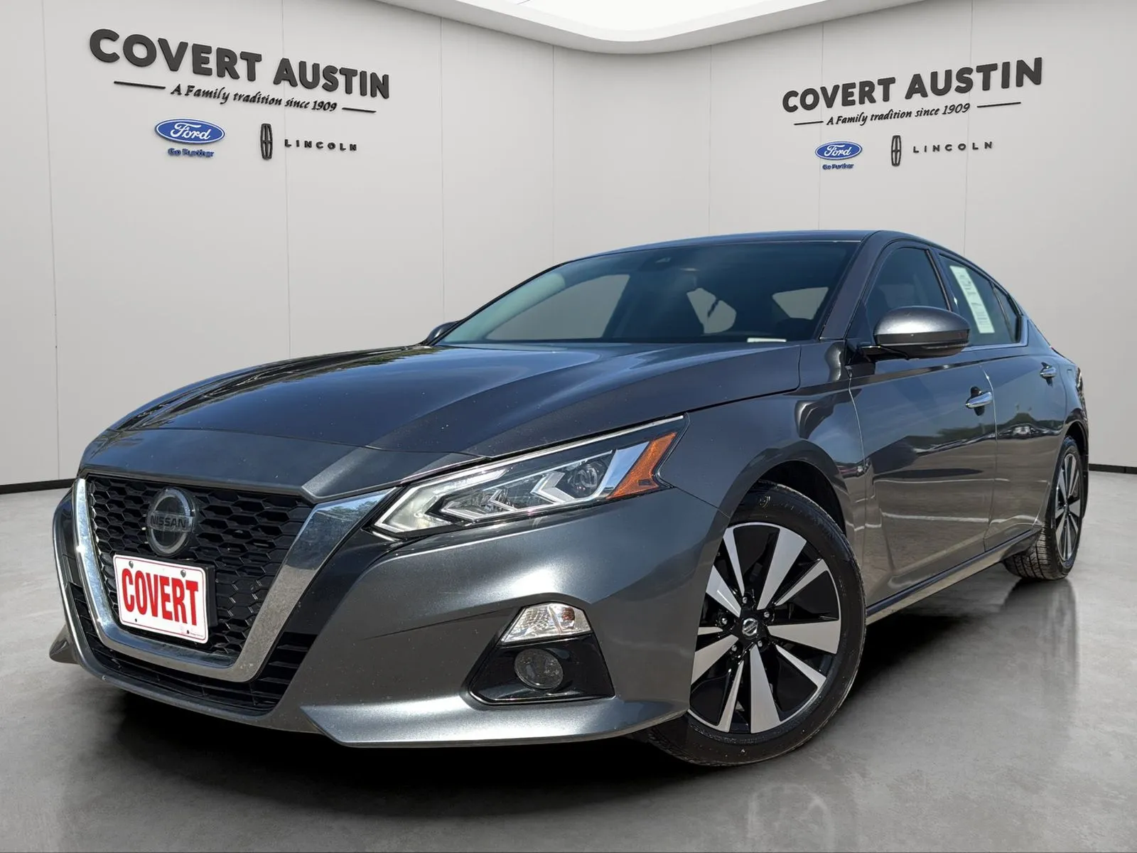 Gray 2022 Nissan Altima 2.5 SL for sale in Austin, TX