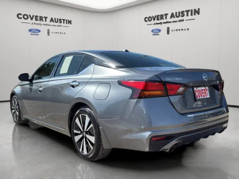 Another view of 2022 Nissan Altima 2.5 SL for sale in Austin, TX at Covert Ford Lincoln
