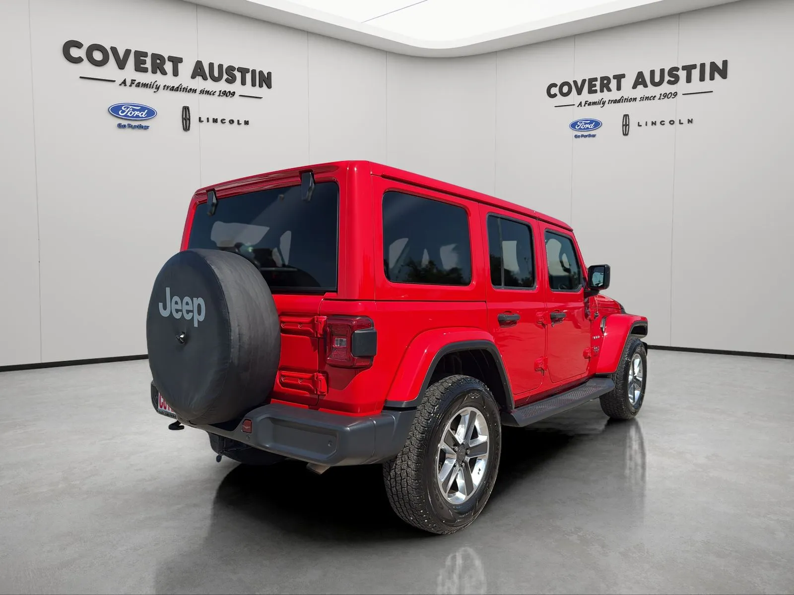 Jeep Wrangler photo 5