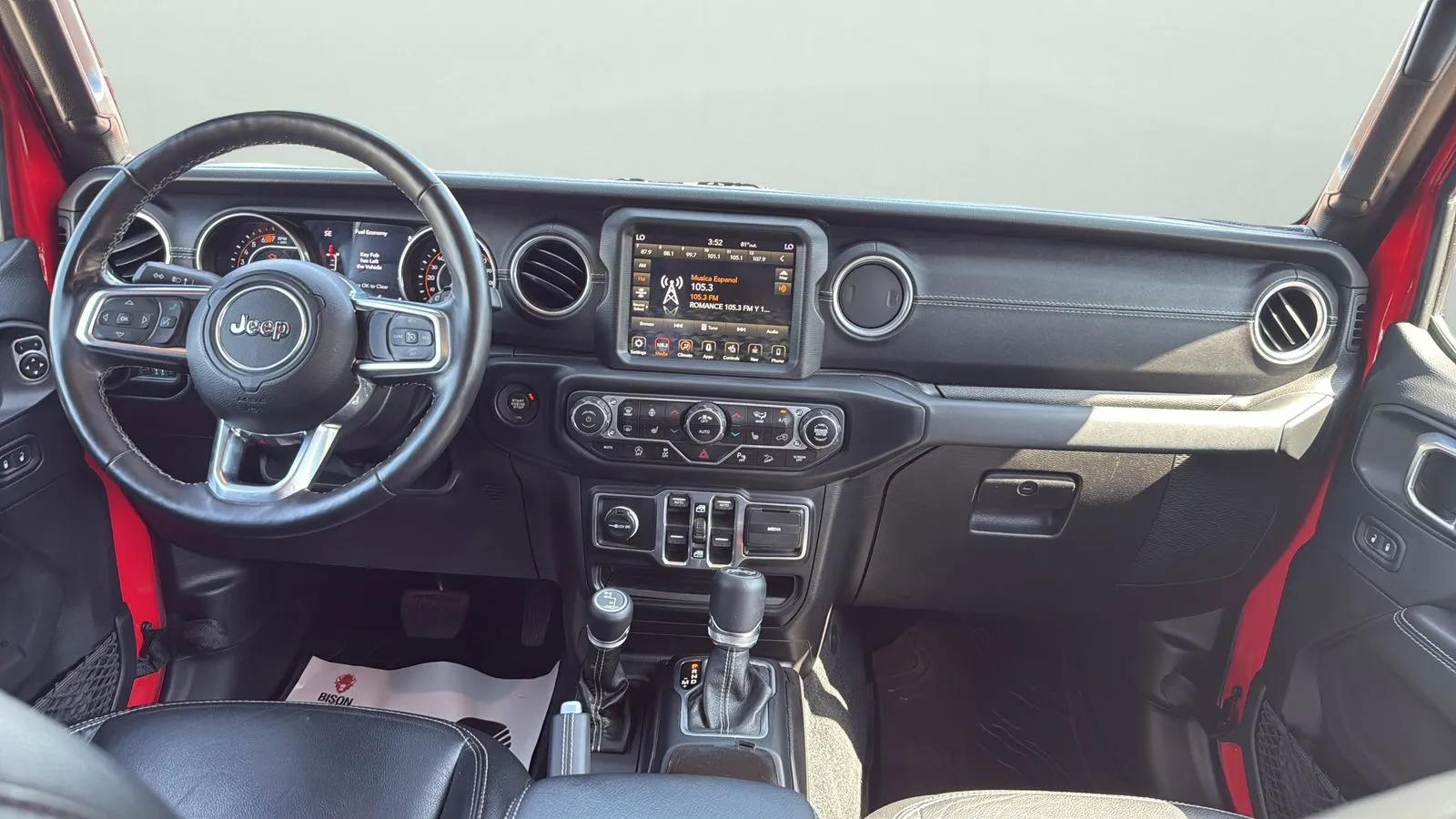 Jeep Wrangler photo 21