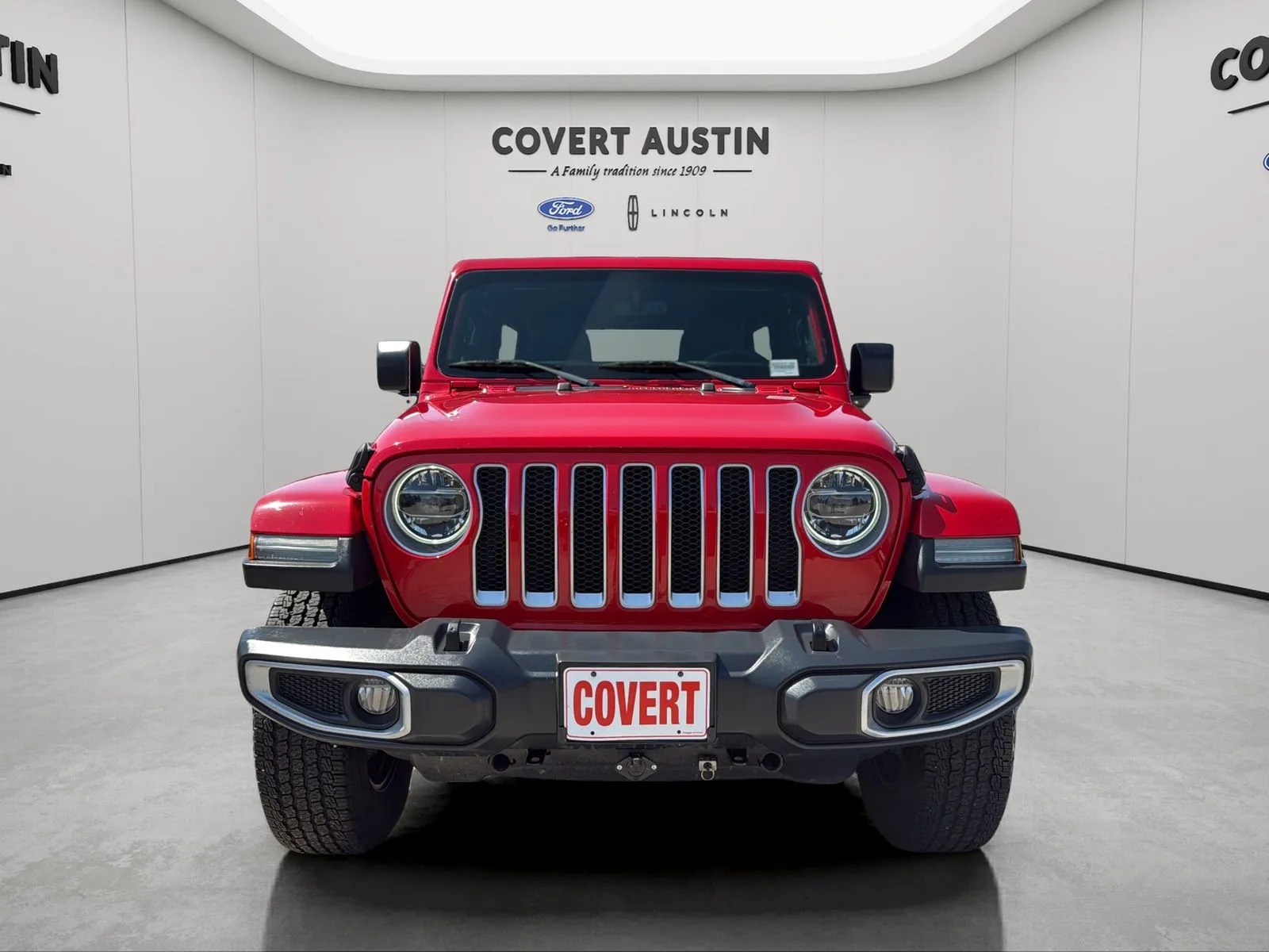 Jeep Wrangler photo 8