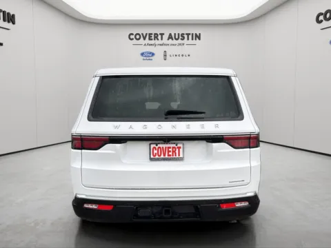 More photos of 2024 Jeep Wagoneer L Series II at Covert Ford Lincoln, TX