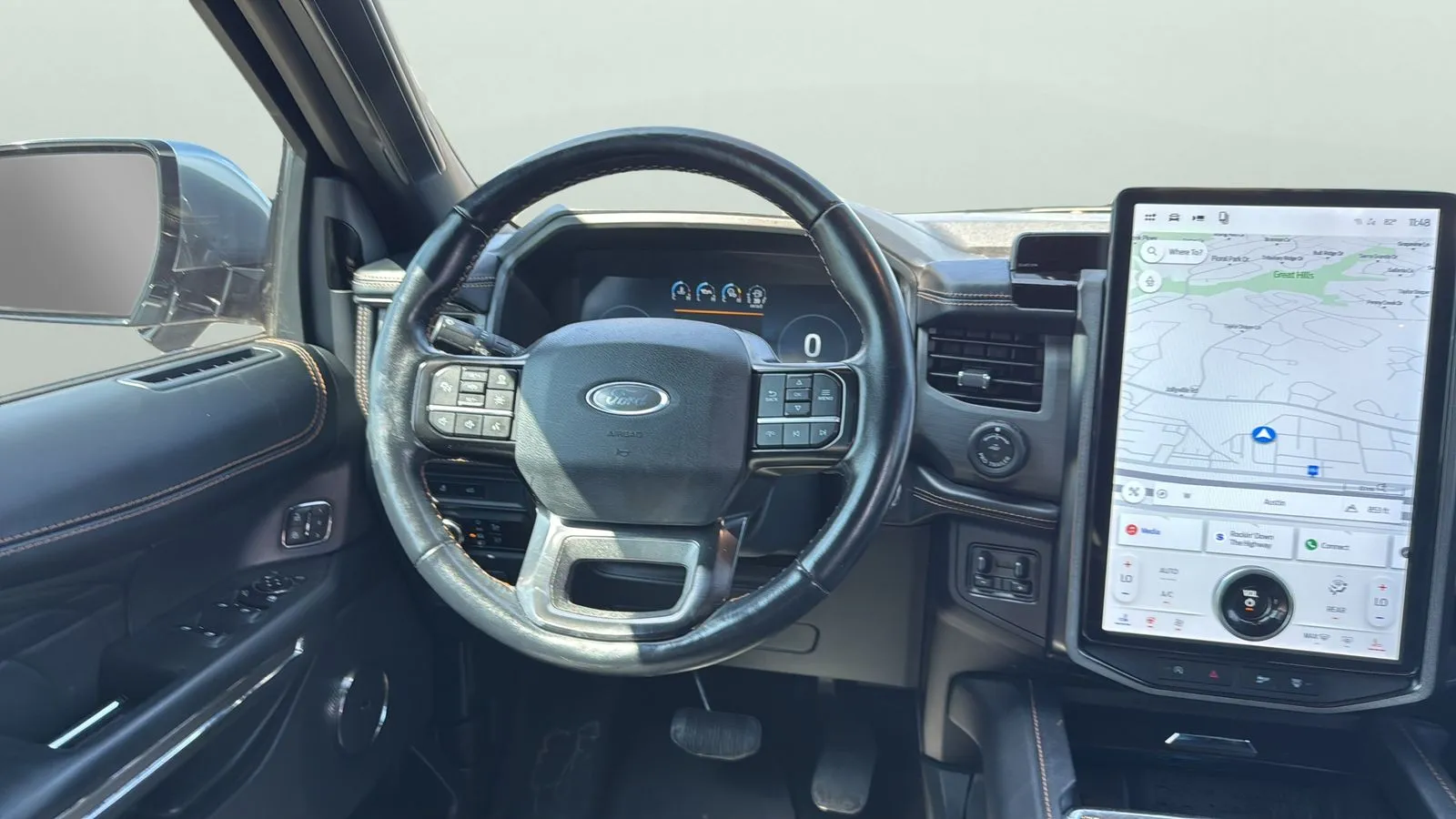 Ford Expedition photo 12