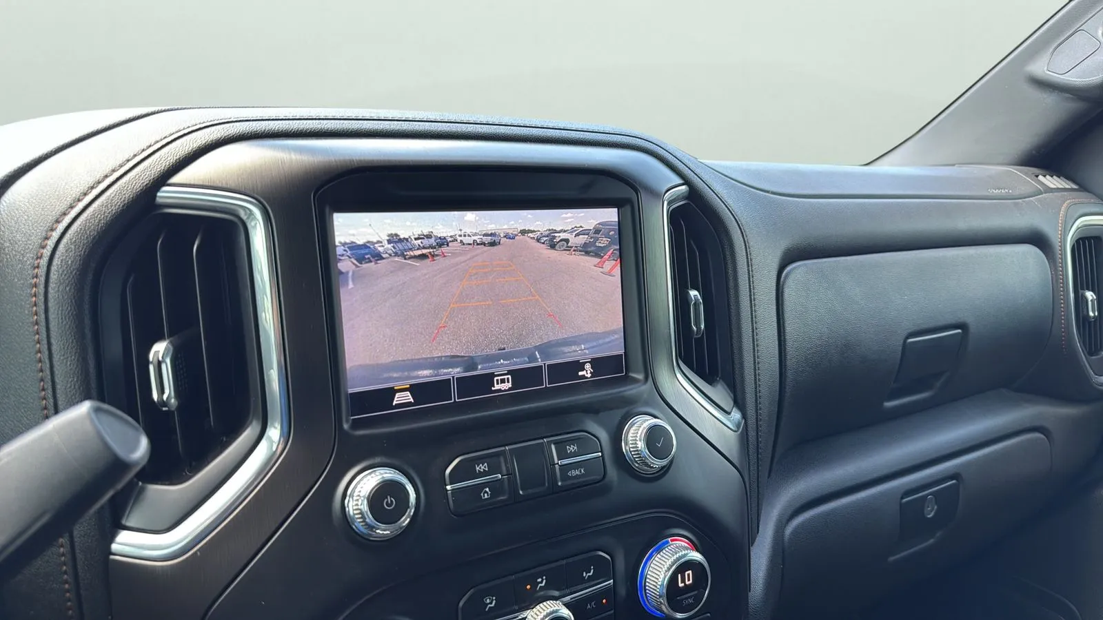 GMC Sierra photo 15