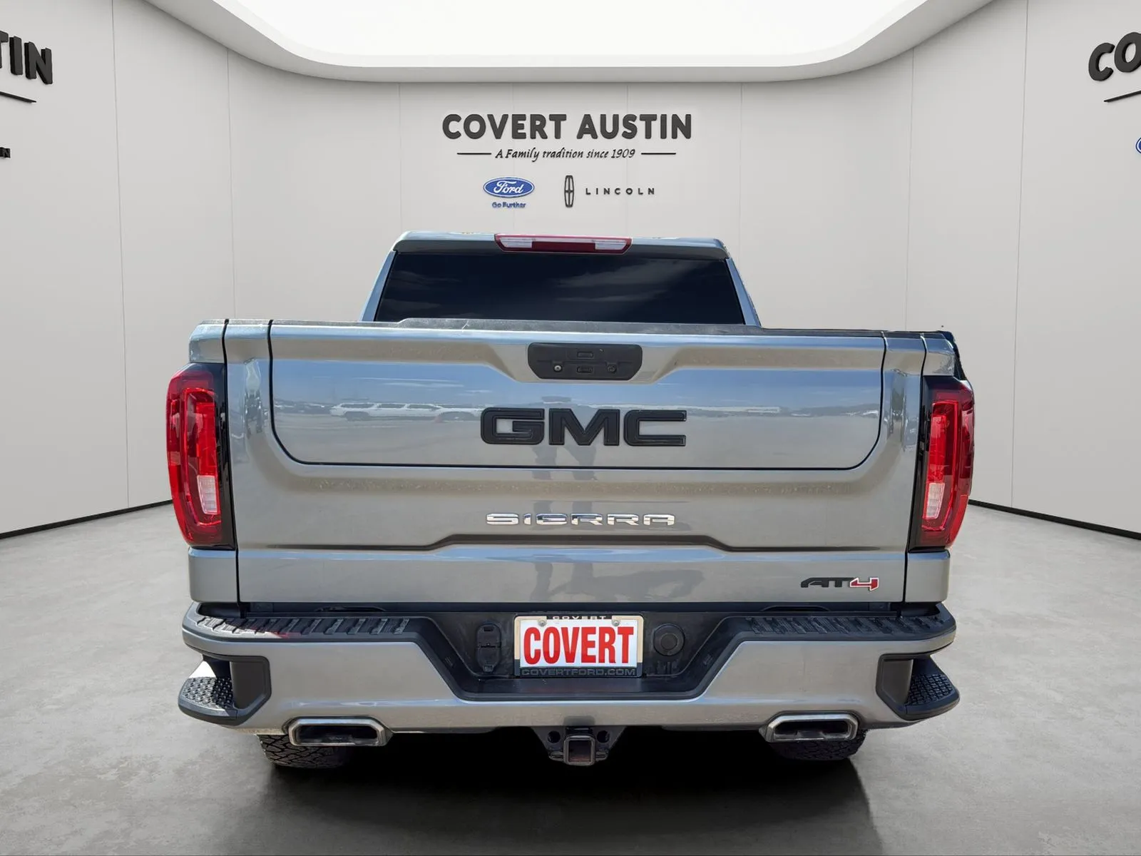 GMC Sierra photo 4
