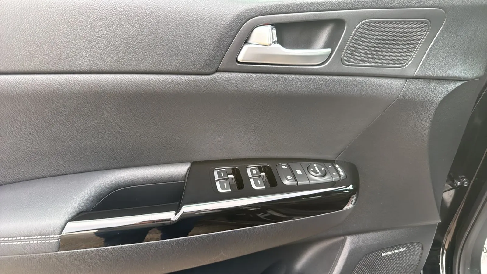 Kia Sportage photo 11