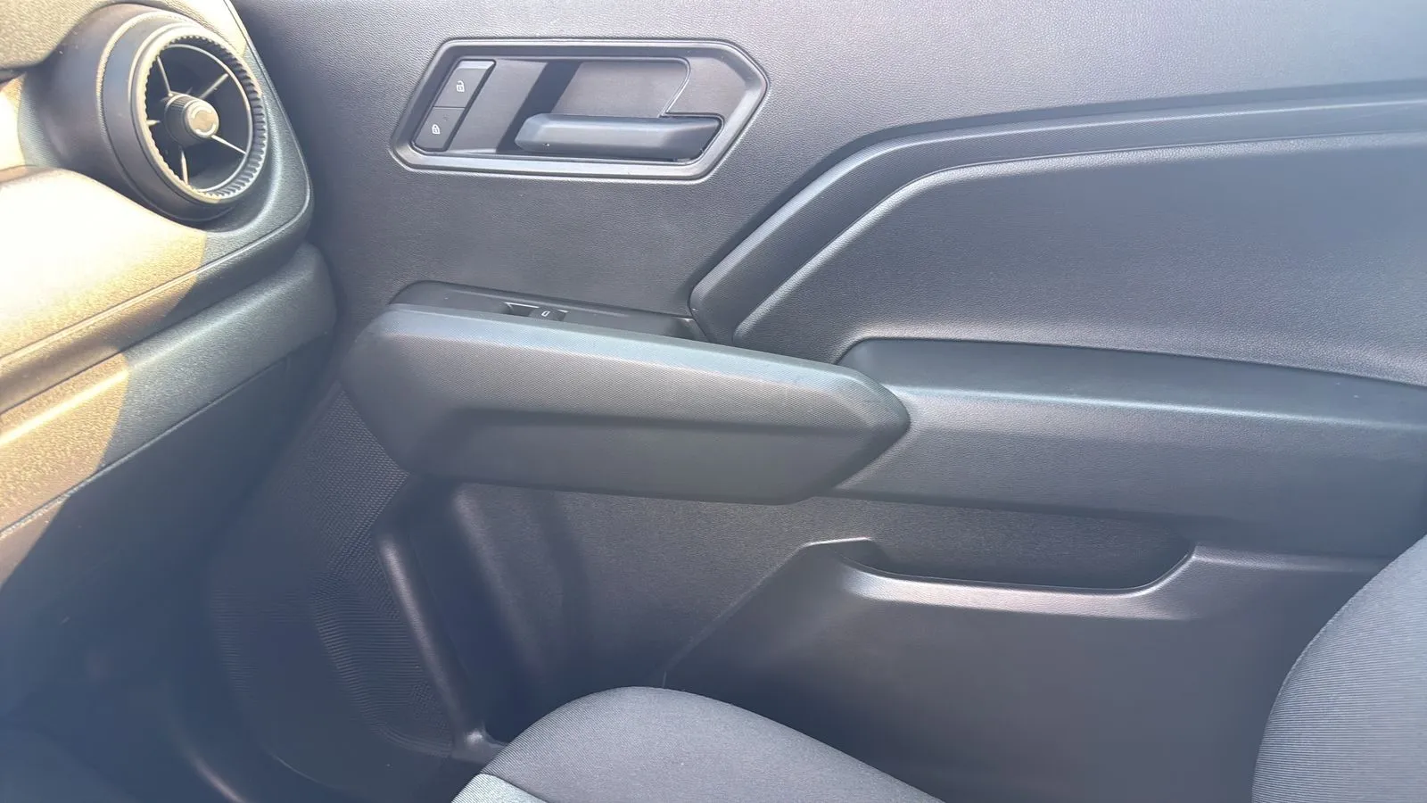 Chevrolet Colorado photo 23