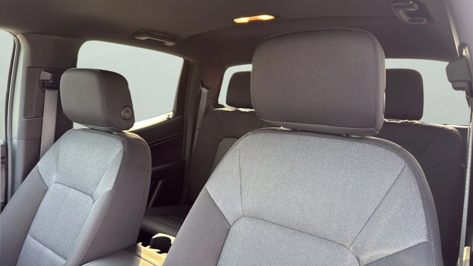 Chevrolet Colorado photo 9