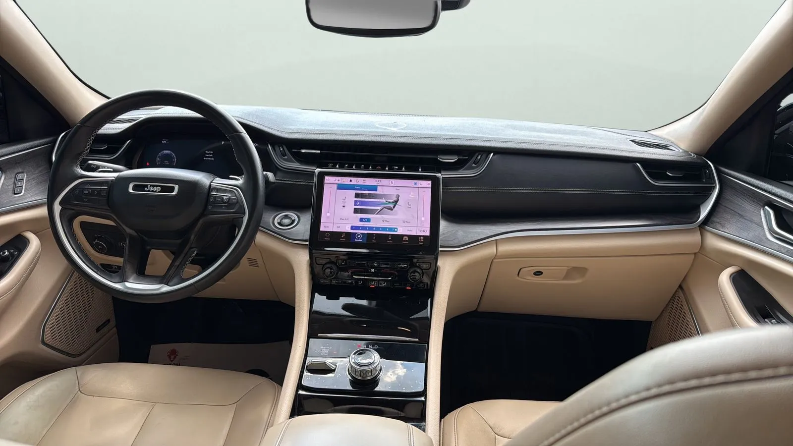 Jeep Grand Cherokee L photo 18