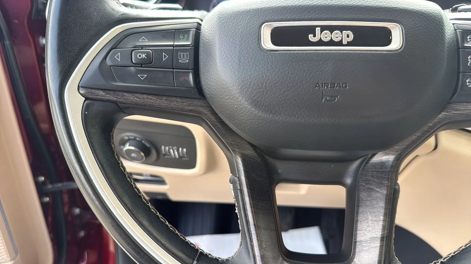 Jeep Grand Cherokee L photo 13