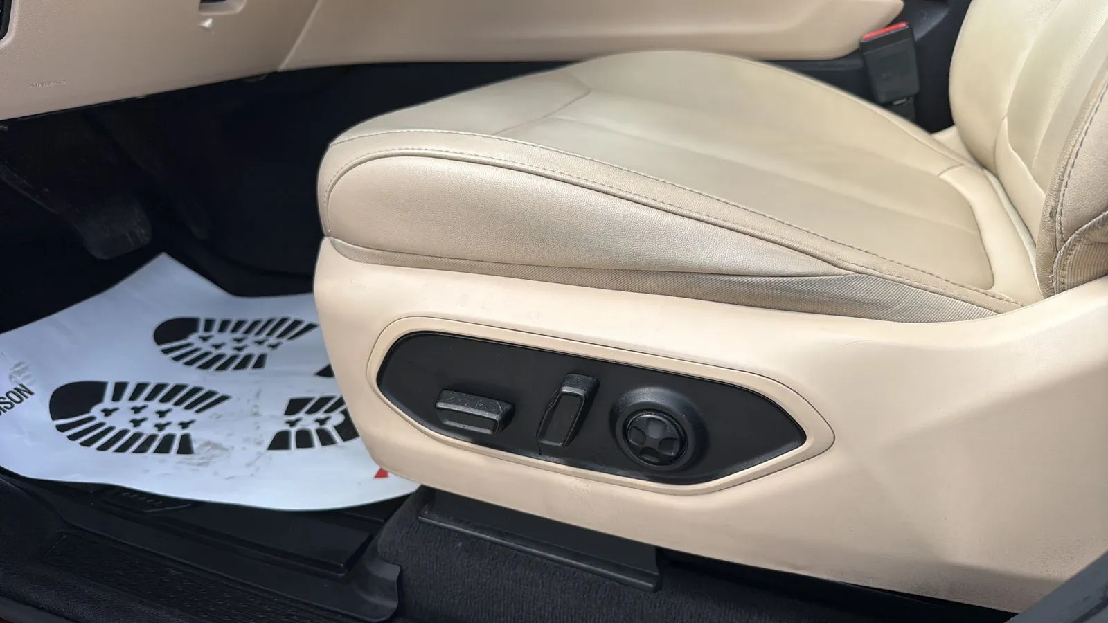 Jeep Grand Cherokee L photo 7