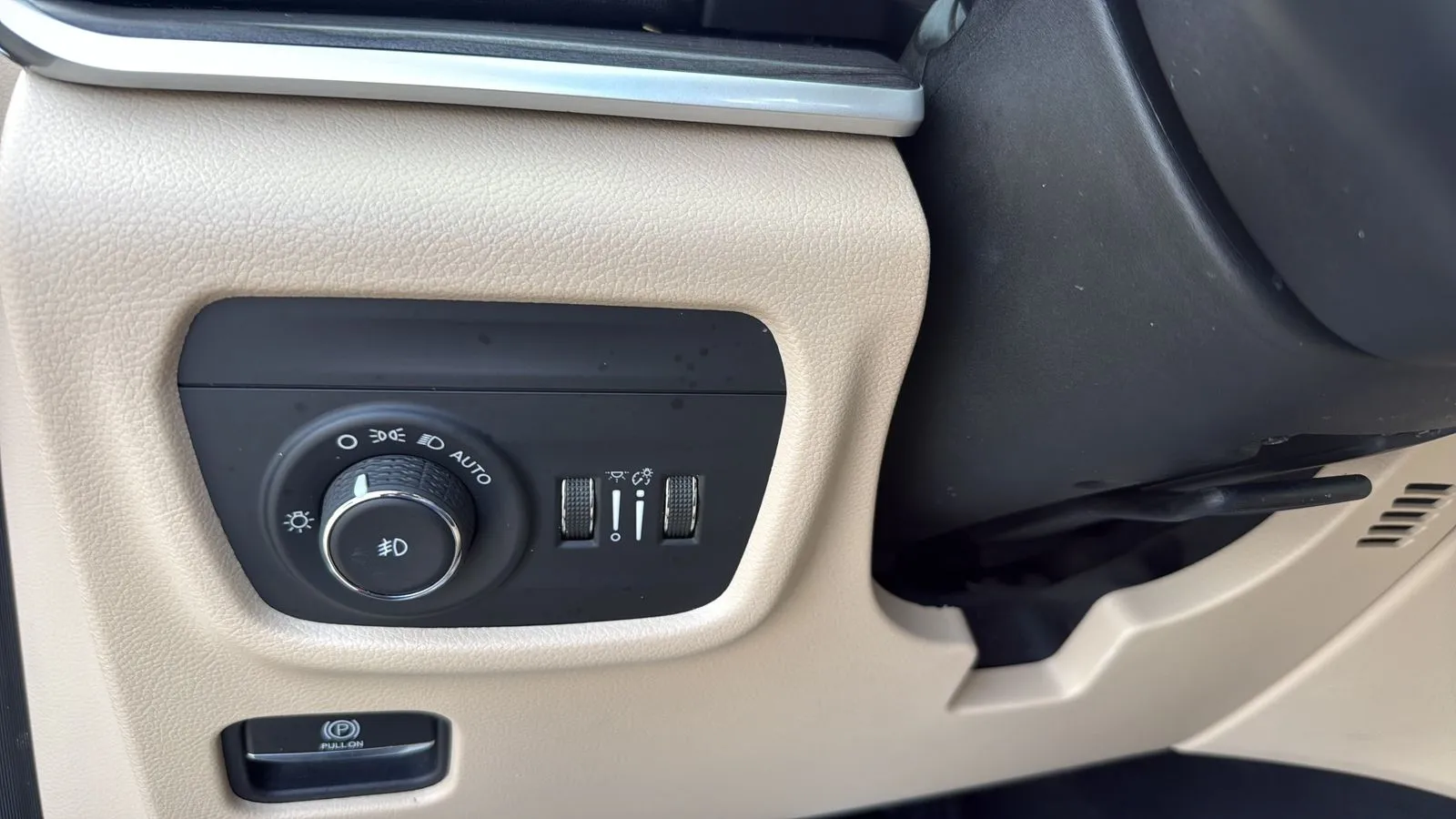 Jeep Grand Cherokee L photo 14