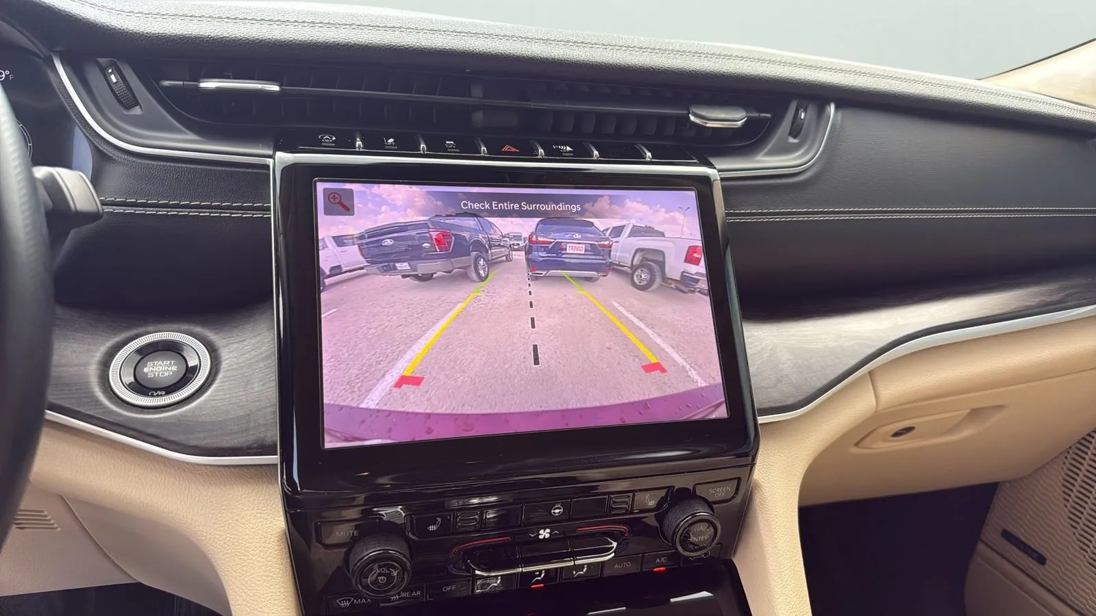 Jeep Grand Cherokee L photo 15