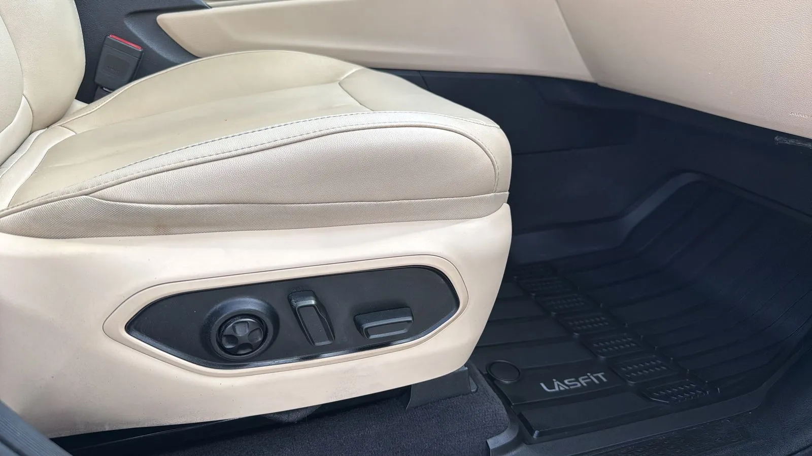 Jeep Grand Cherokee L photo 21