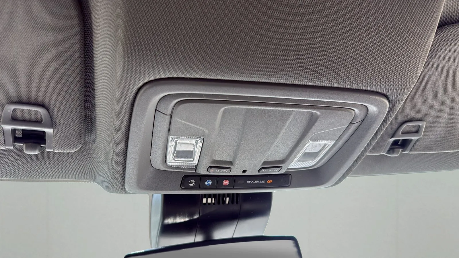 Chevrolet Silverado photo 22