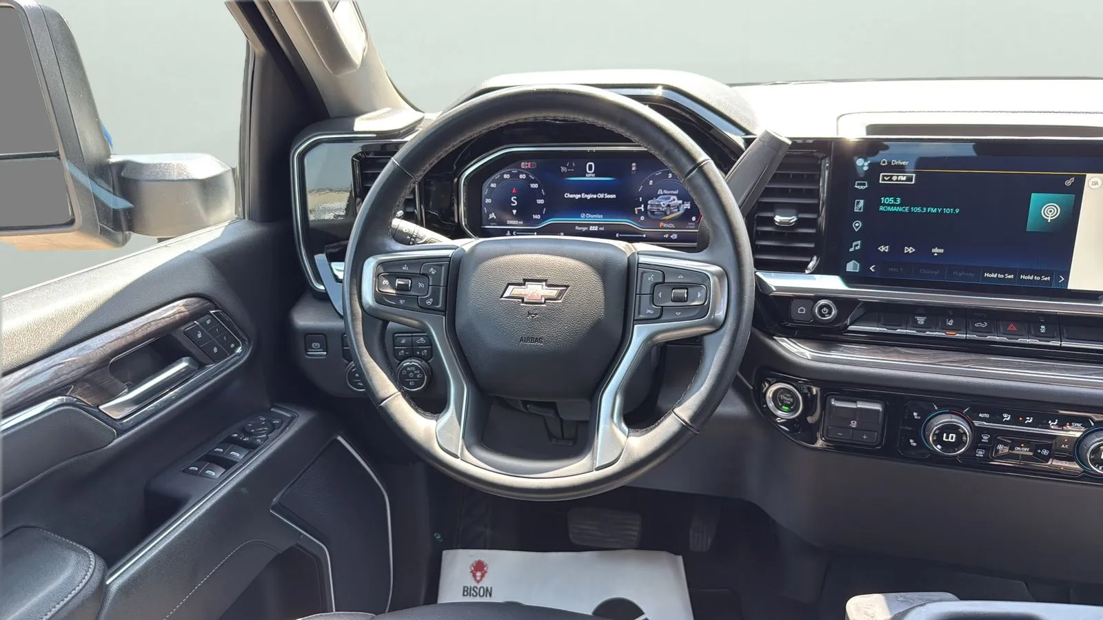 Chevrolet Silverado photo 12