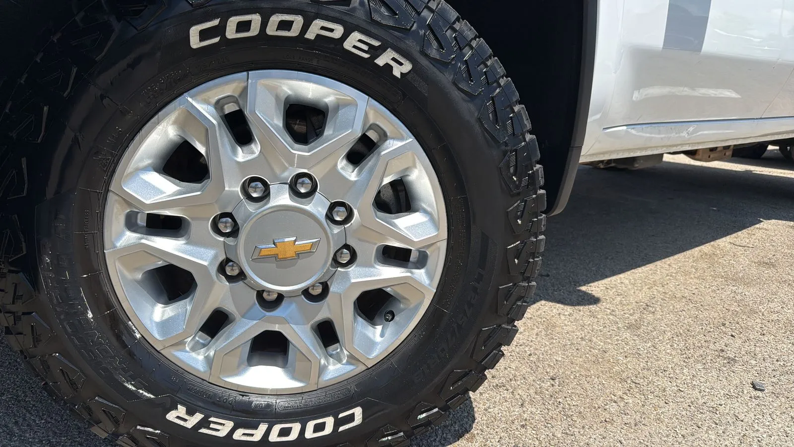 Chevrolet Silverado photo 28