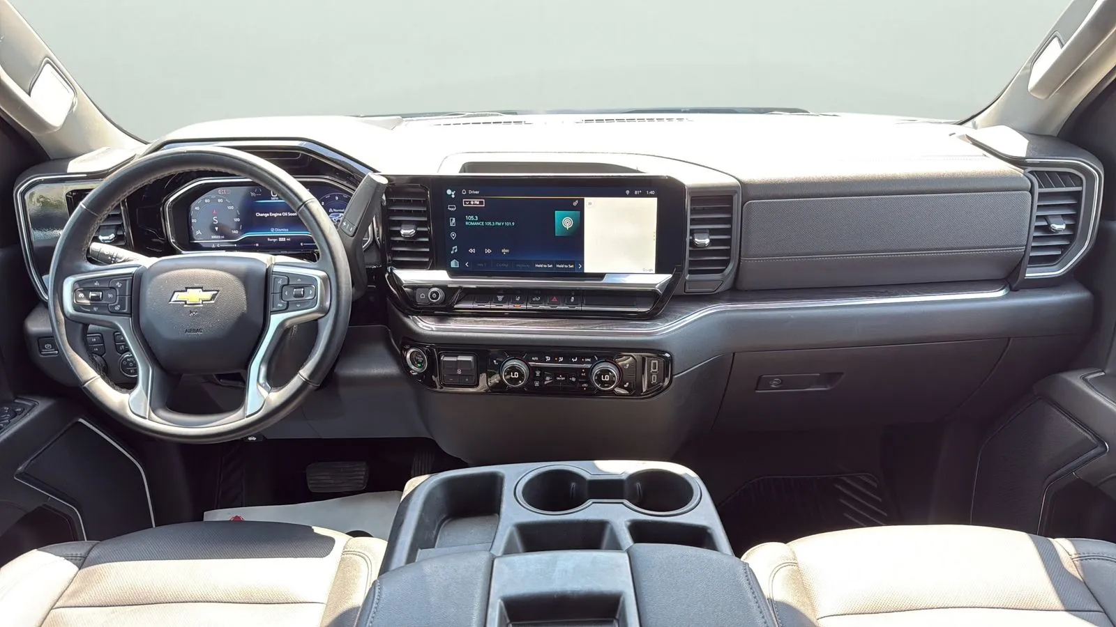 Chevrolet Silverado photo 21
