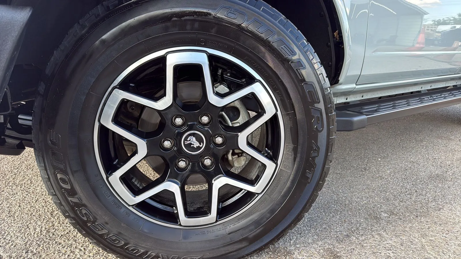 Ford Bronco photo 29
