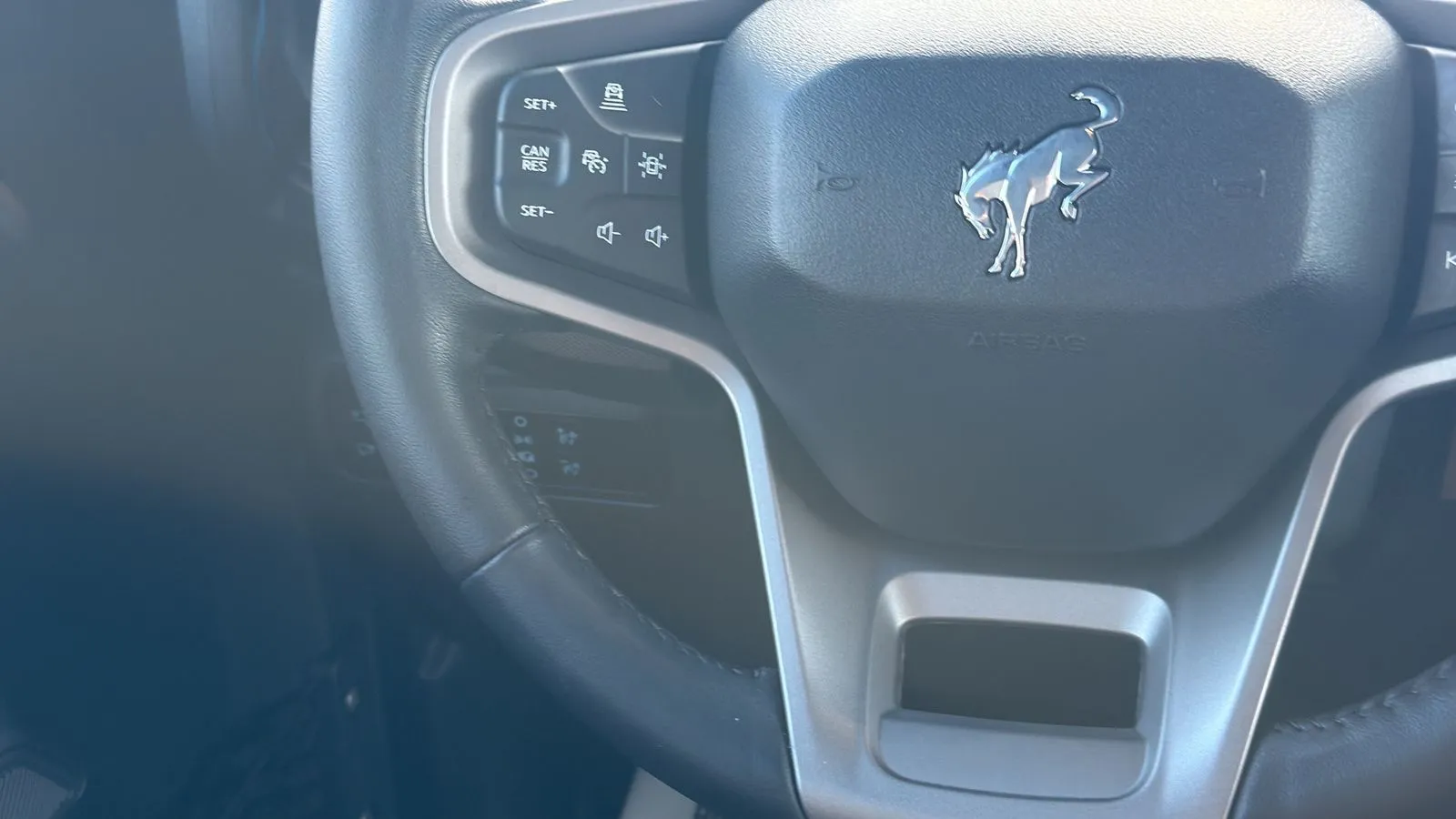 Ford Bronco photo 16