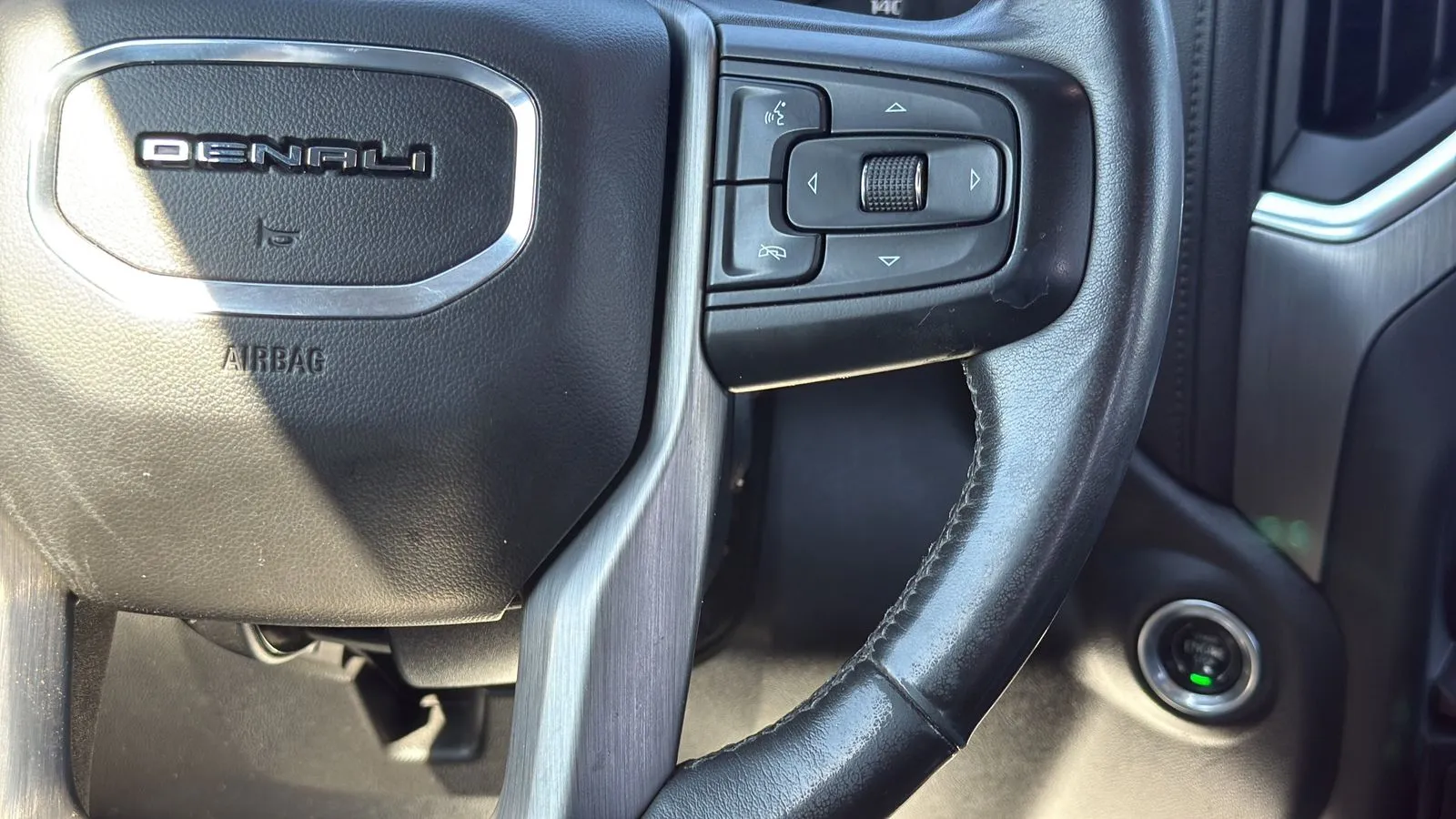 GMC Sierra photo 15