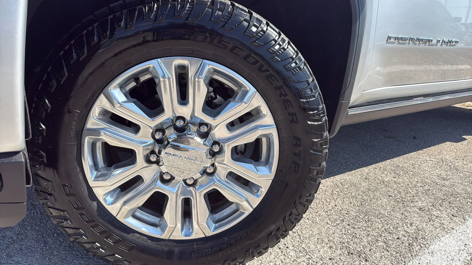 GMC Sierra photo 29
