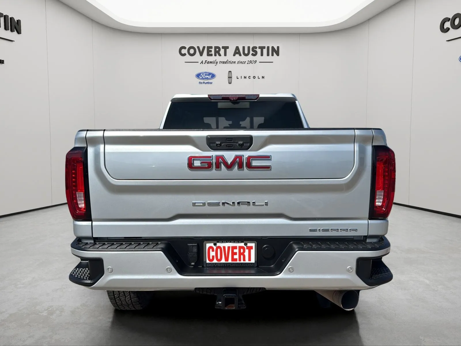 GMC Sierra photo 4