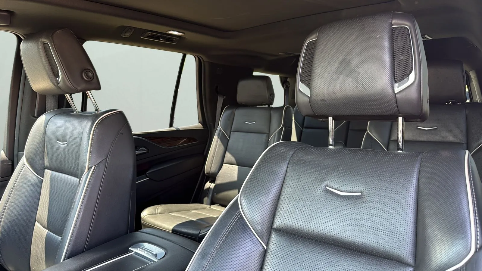 Cadillac Escalade photo 9