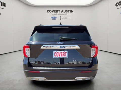 More photos of 2023 Ford Explorer XLT at Covert Ford Lincoln, TX