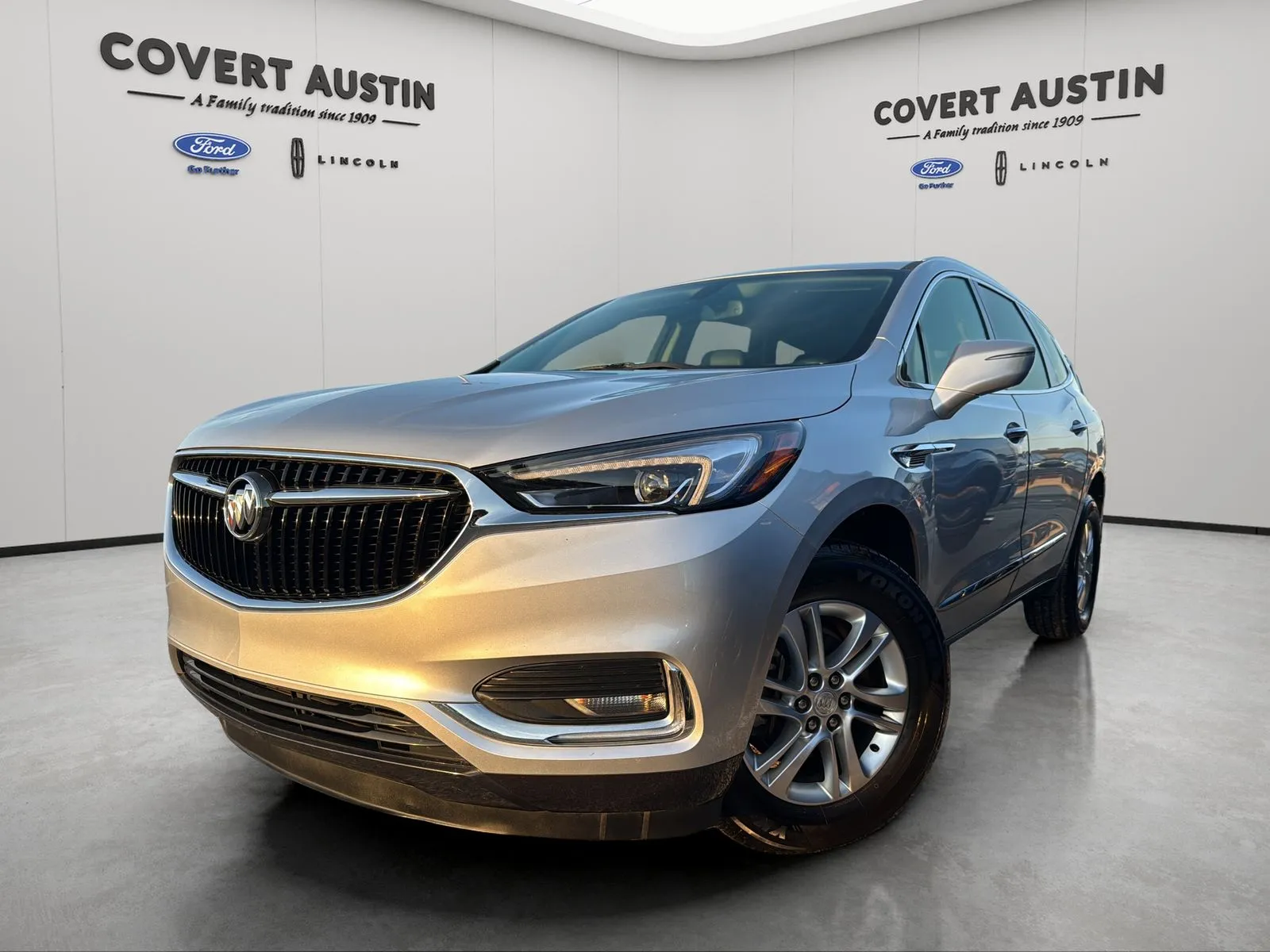 Silver 2019 Buick Enclave Essence for sale in Austin, TX