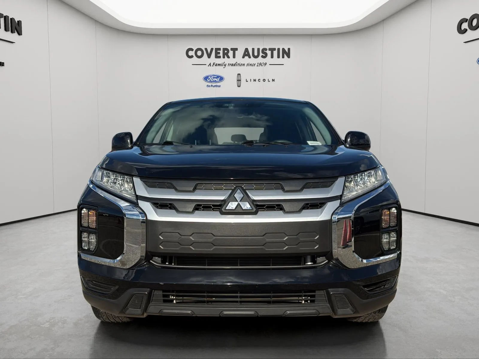 Mitsubishi Outlander Sport photo 8