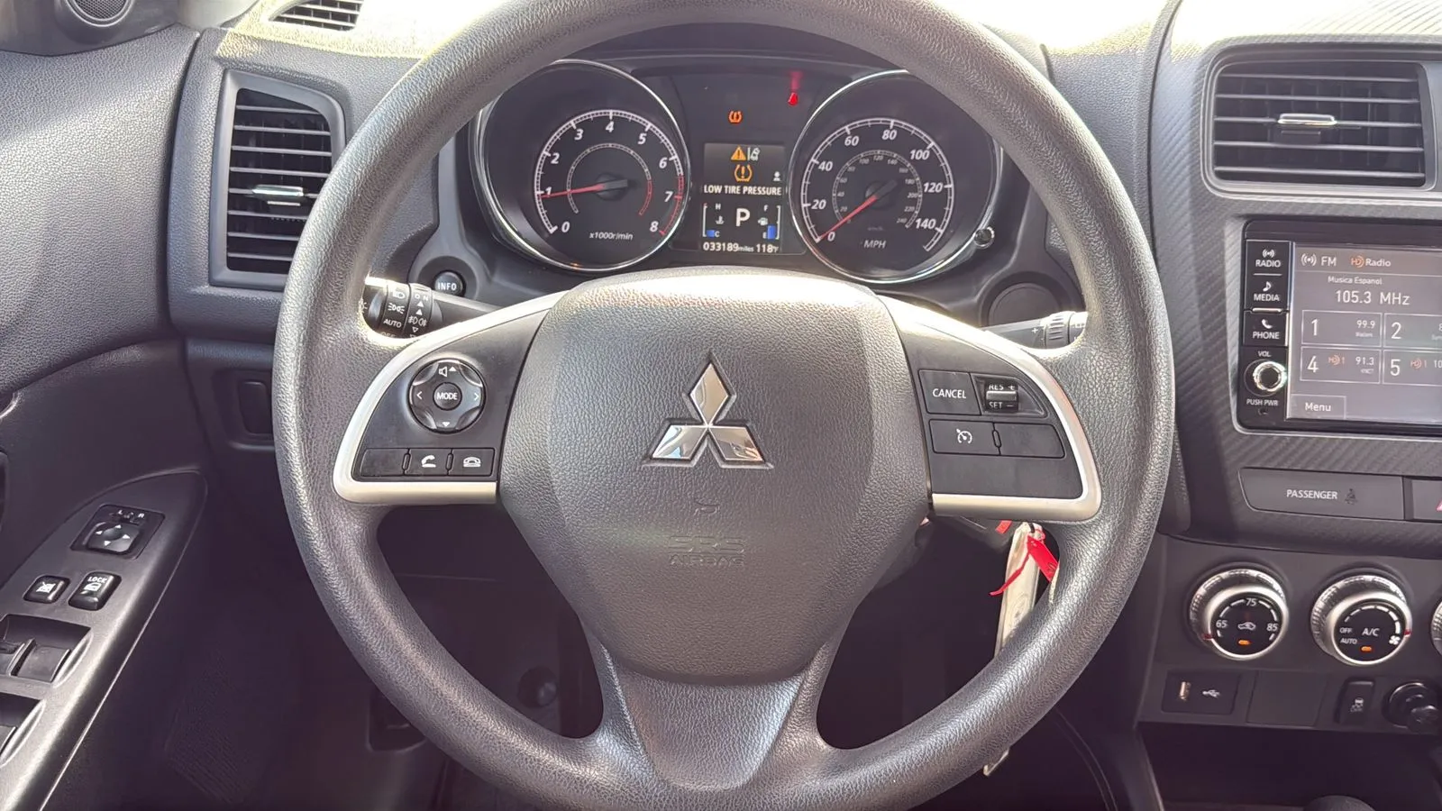 Mitsubishi Outlander Sport photo 14
