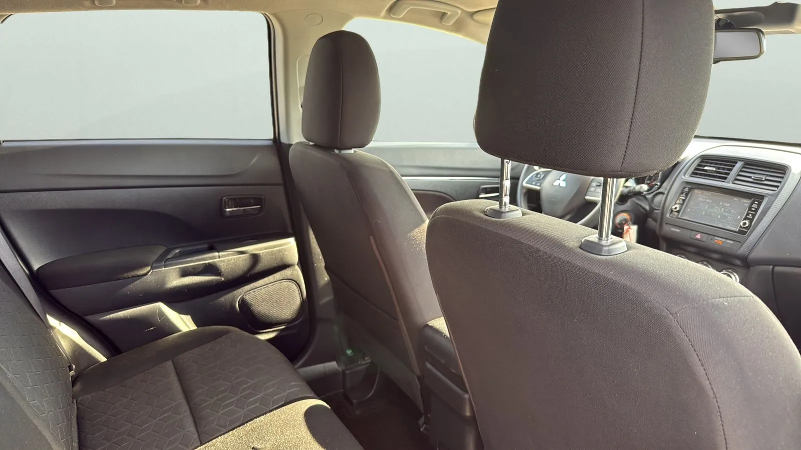 Mitsubishi Outlander Sport photo 27