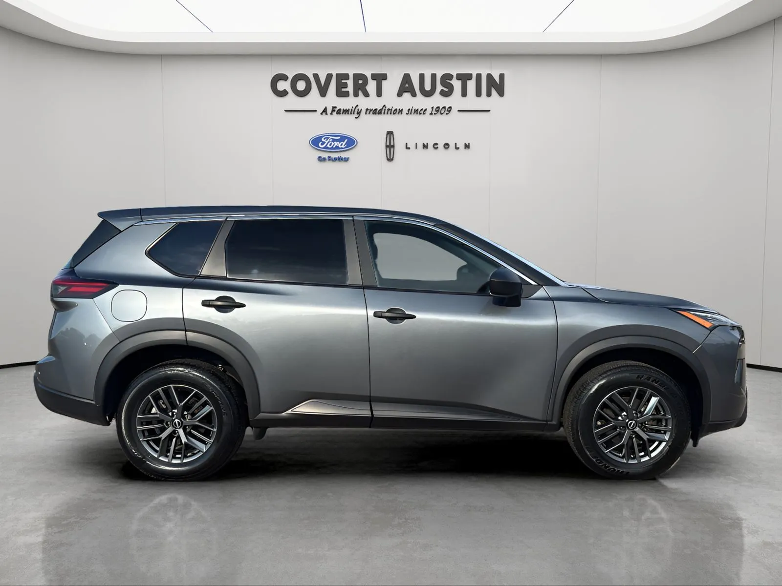 Nissan Rogue photo 6