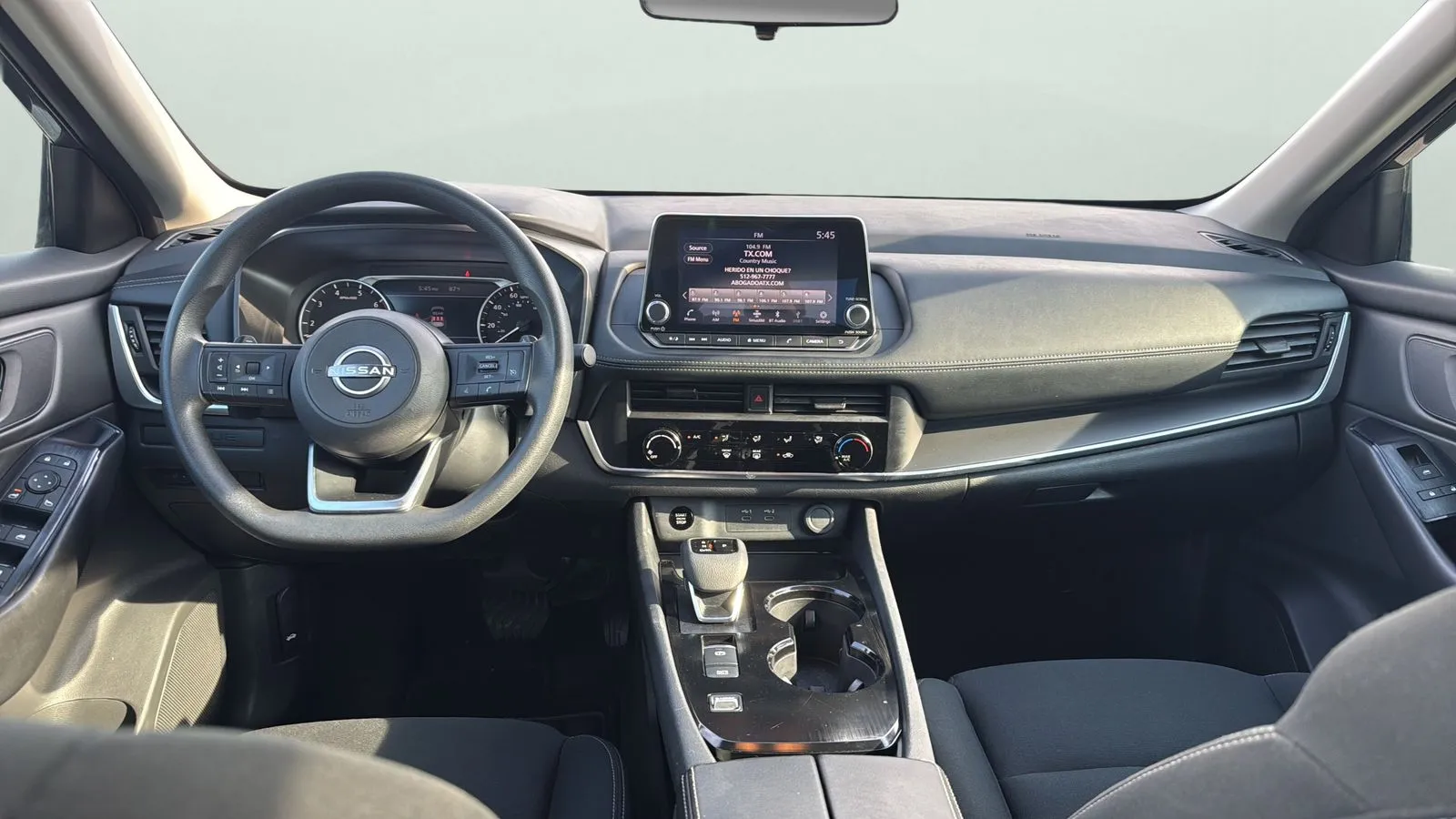 Nissan Rogue photo 23