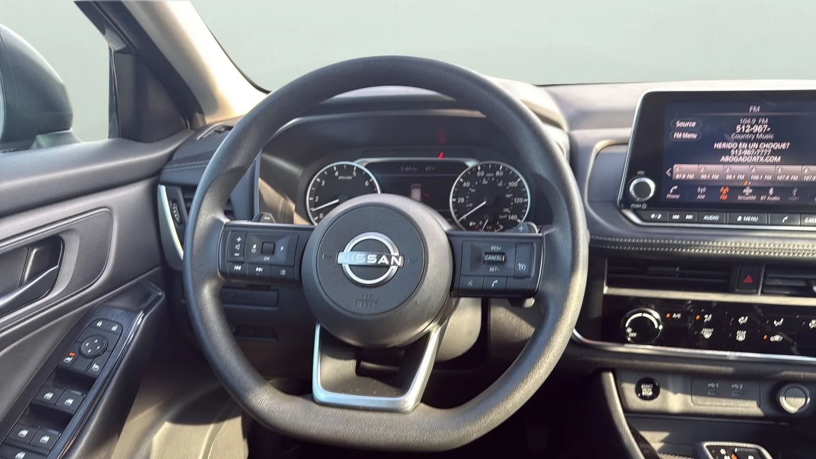 Nissan Rogue photo 12