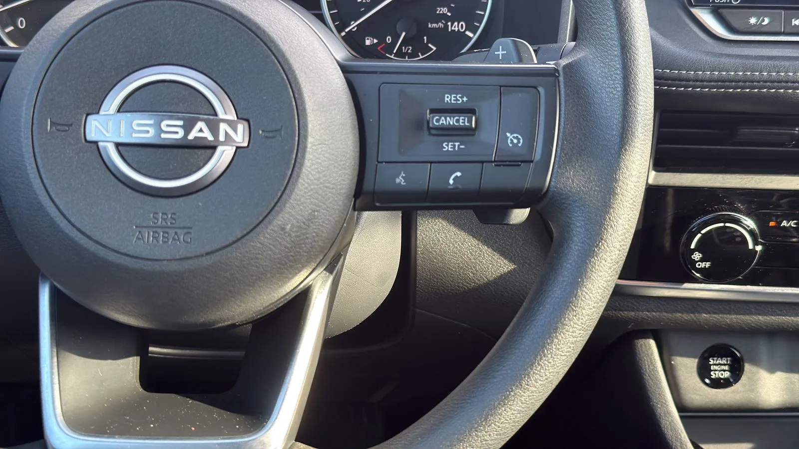 Nissan Rogue photo 15