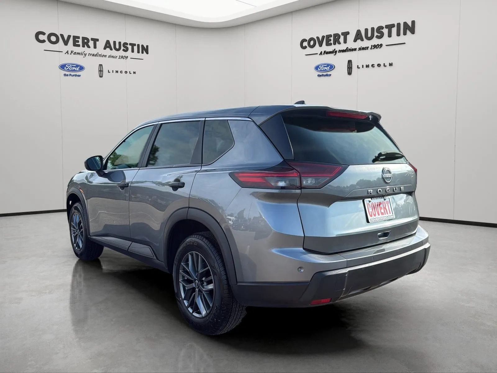 Nissan Rogue photo 3