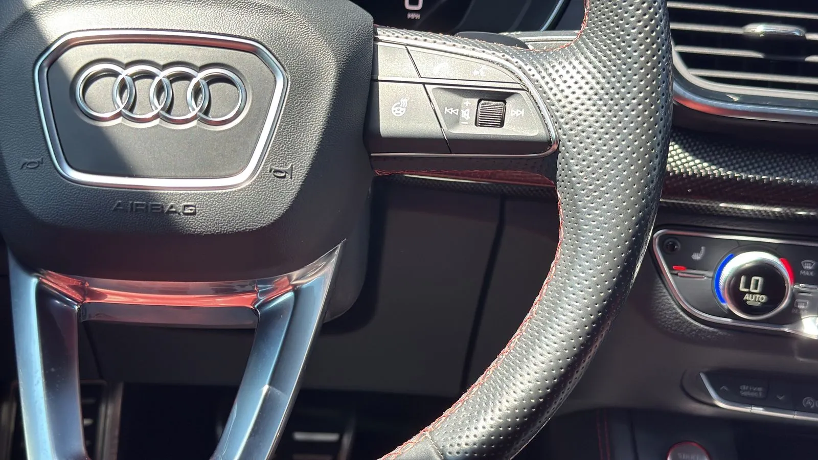Audi SQ5 photo 15
