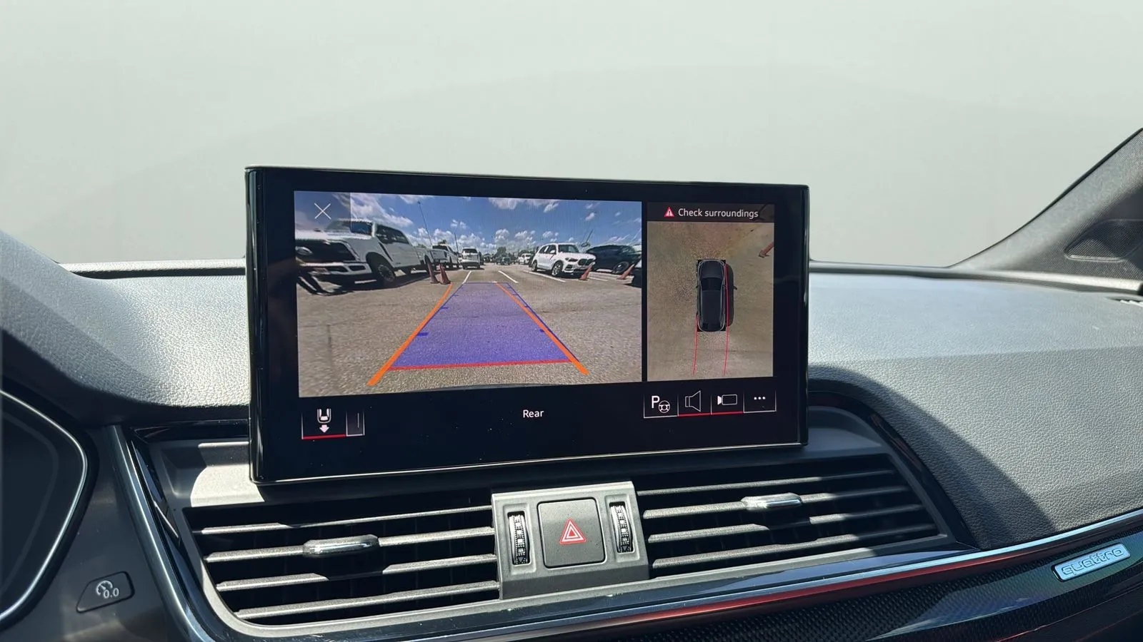 Audi SQ5 photo 18