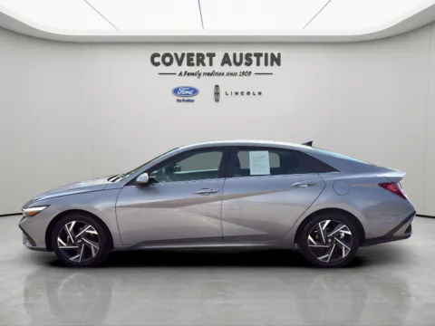 Photos of 2025 Hyundai Elantra SEL Convenience for sale in Austin, TX at Covert Ford Lincoln