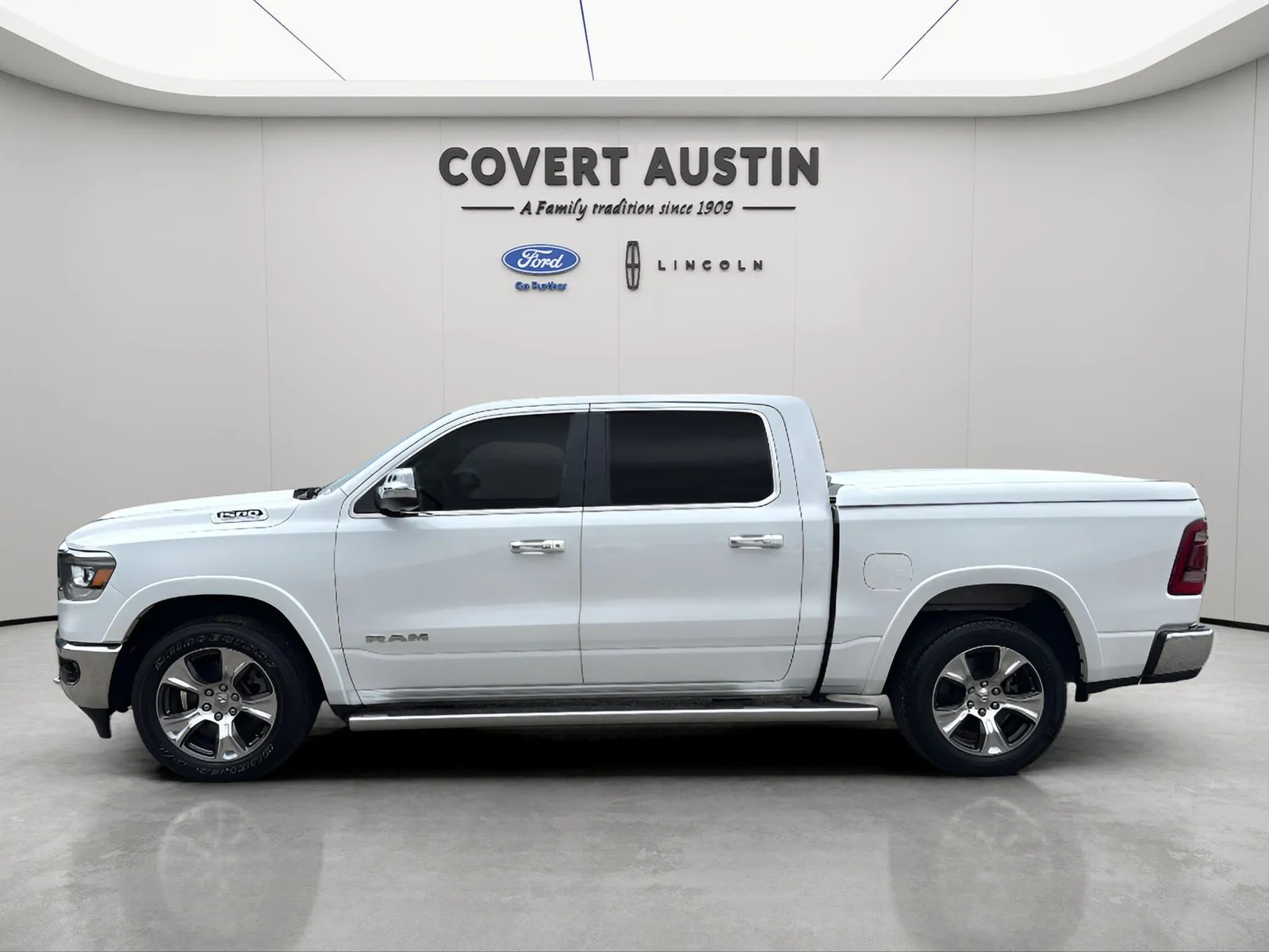 Ram 1500 photo 2