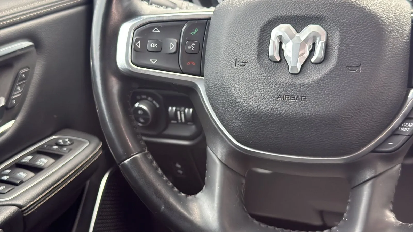 Ram 1500 photo 16