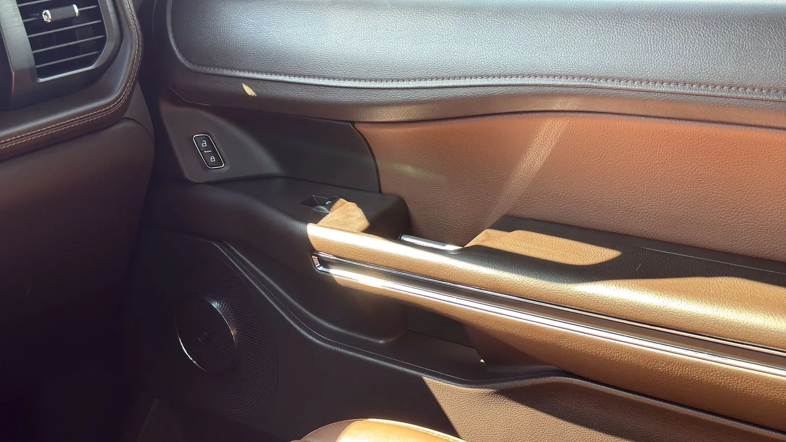 Ford Expedition photo 23