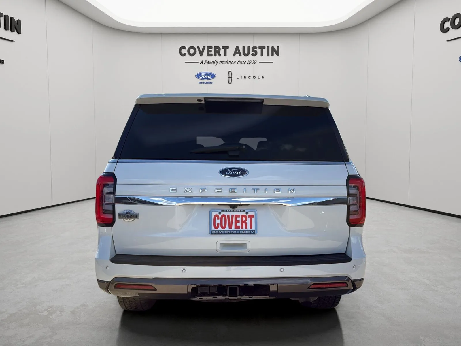 Ford Expedition photo 4