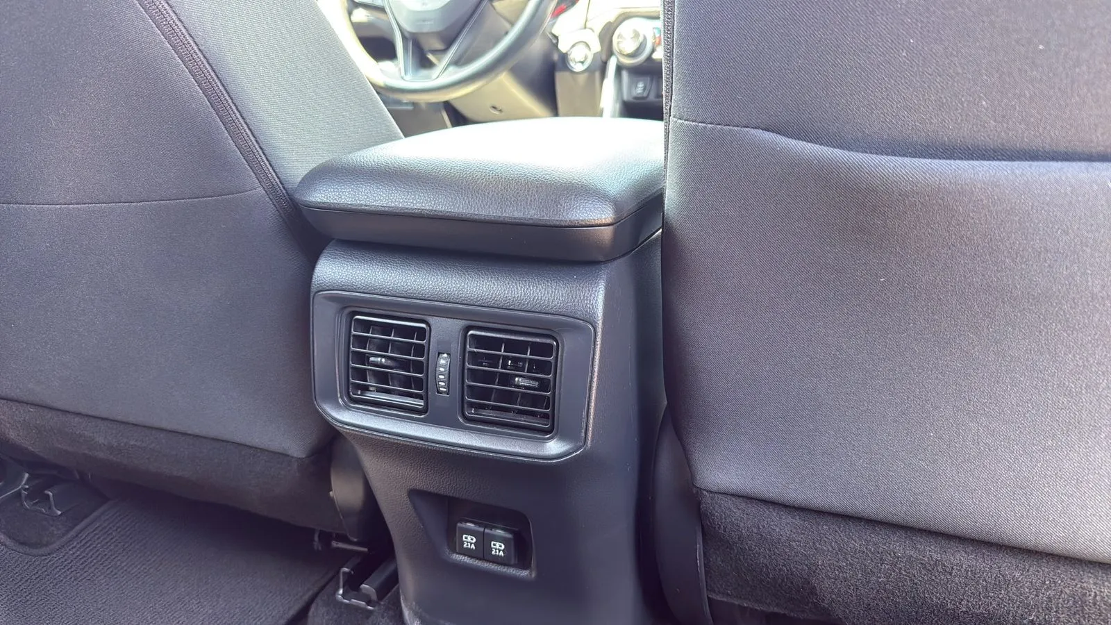 Toyota RAV4 photo 27