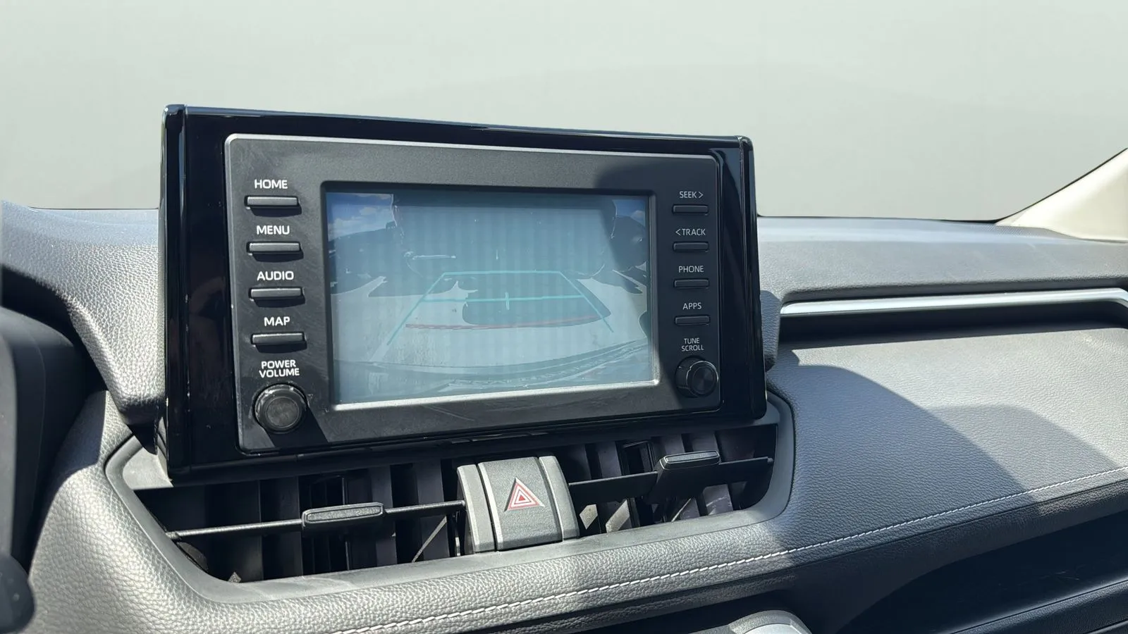 Toyota RAV4 photo 18