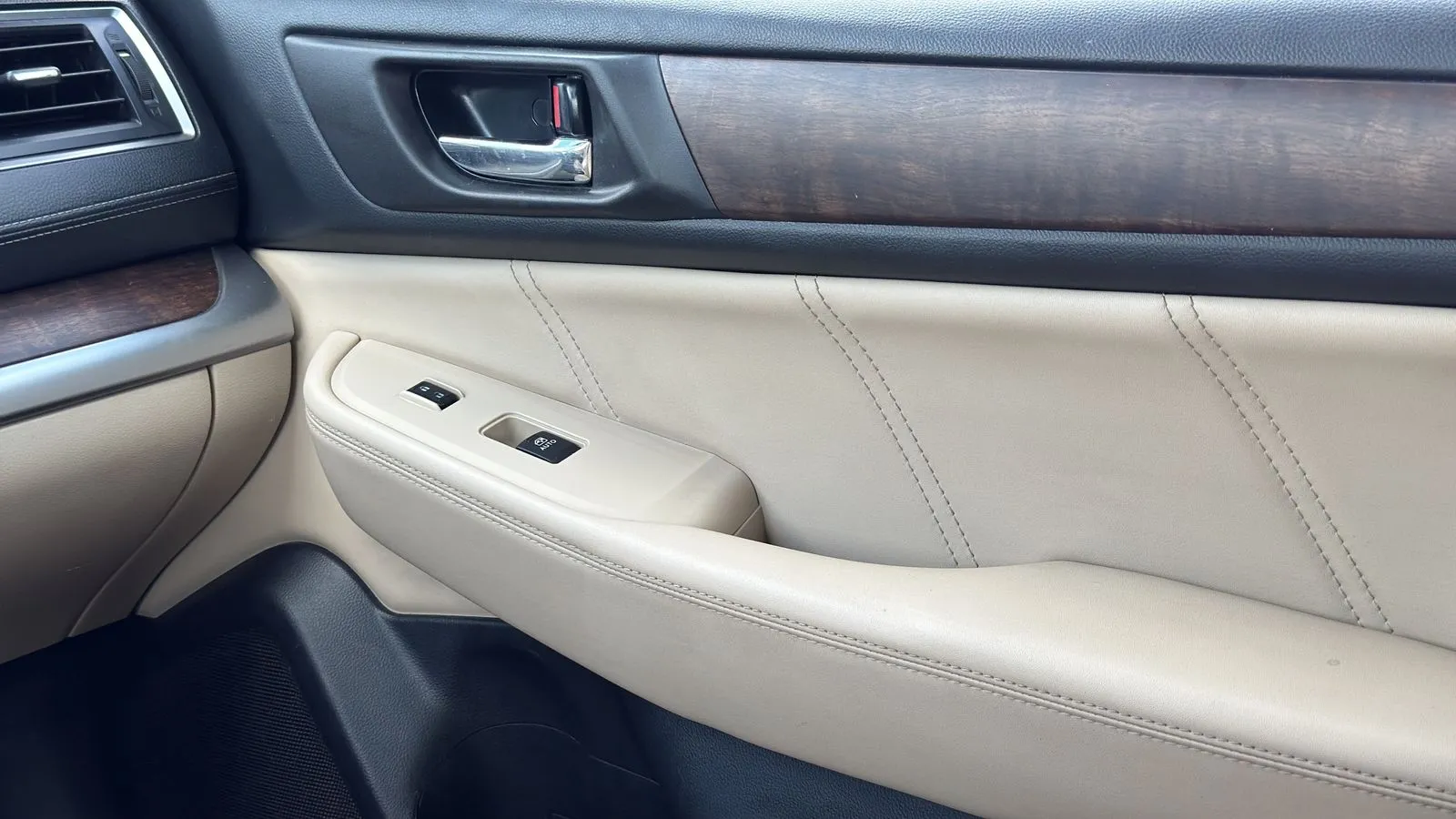 Subaru Outback photo 23