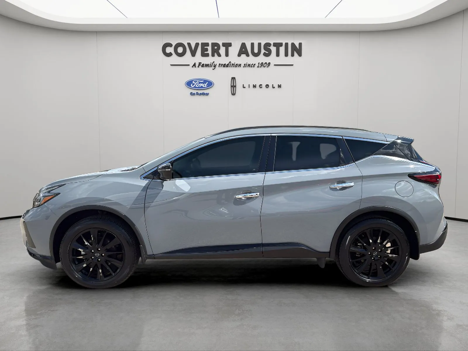 Nissan Murano photo 2